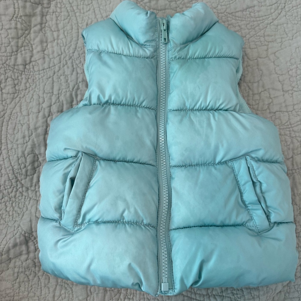 Old Navy Frost Free Puffer vest